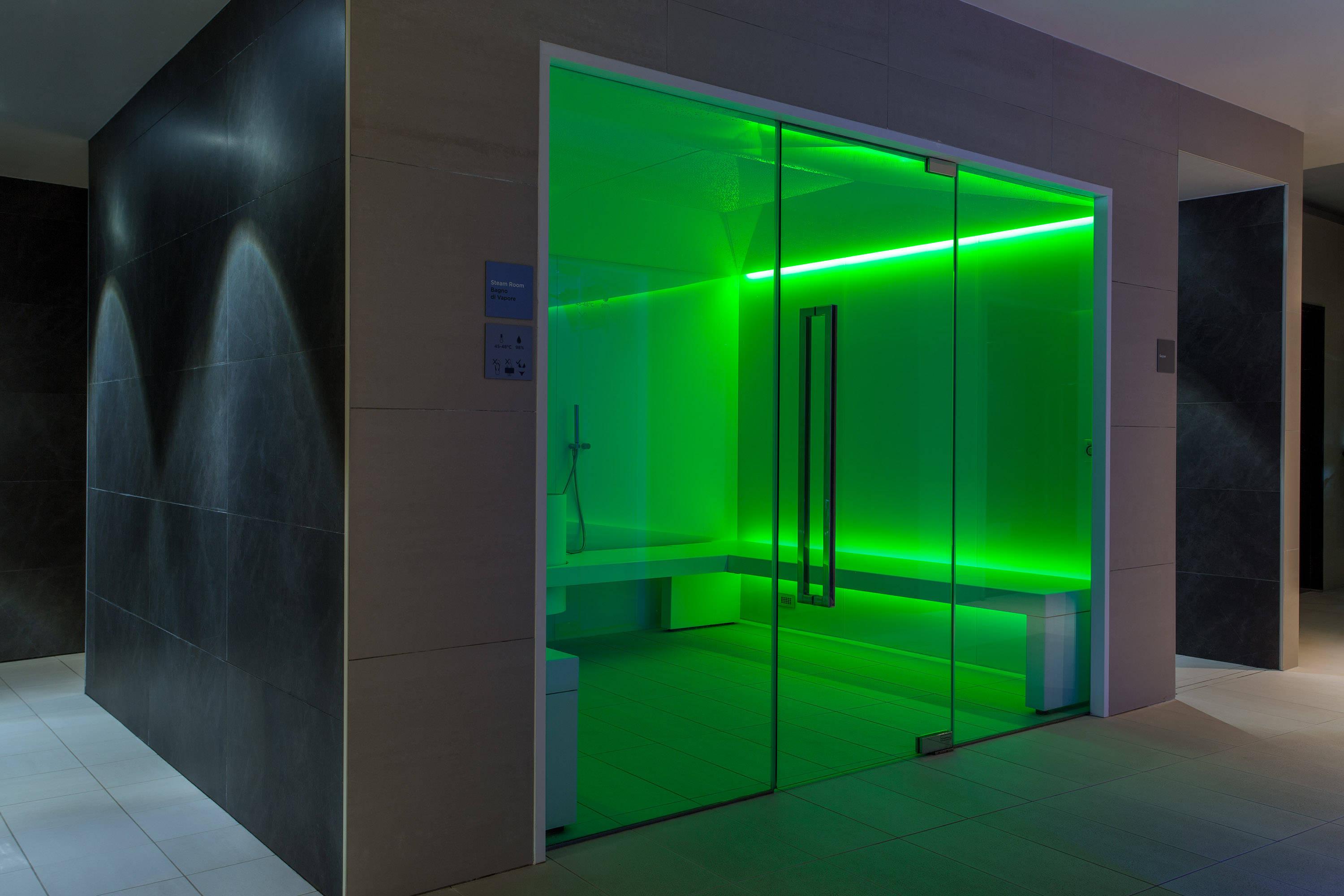 Almar Jesolo Resort & Spa Esterno foto A modern steam room