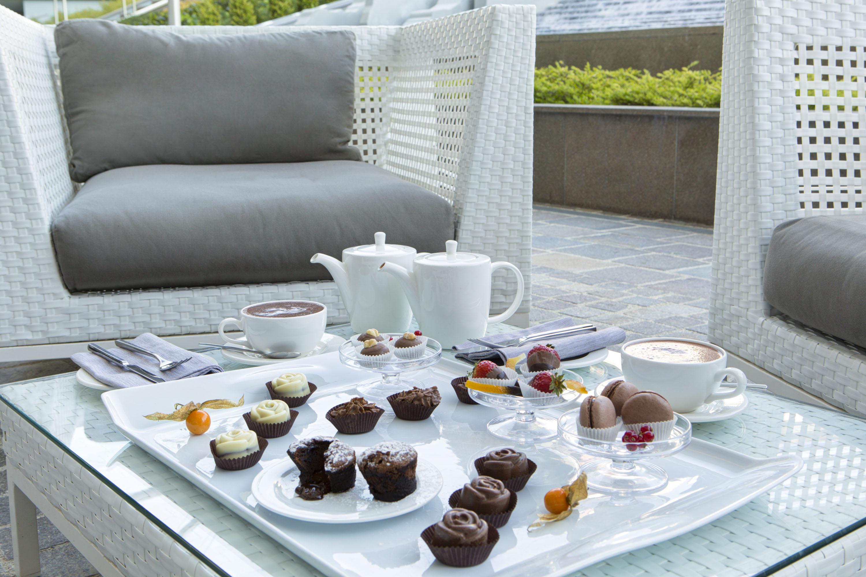 Almar Jesolo Resort & Spa Esterno foto Afternoon tea at the InterContinental Hotel, London, 2011